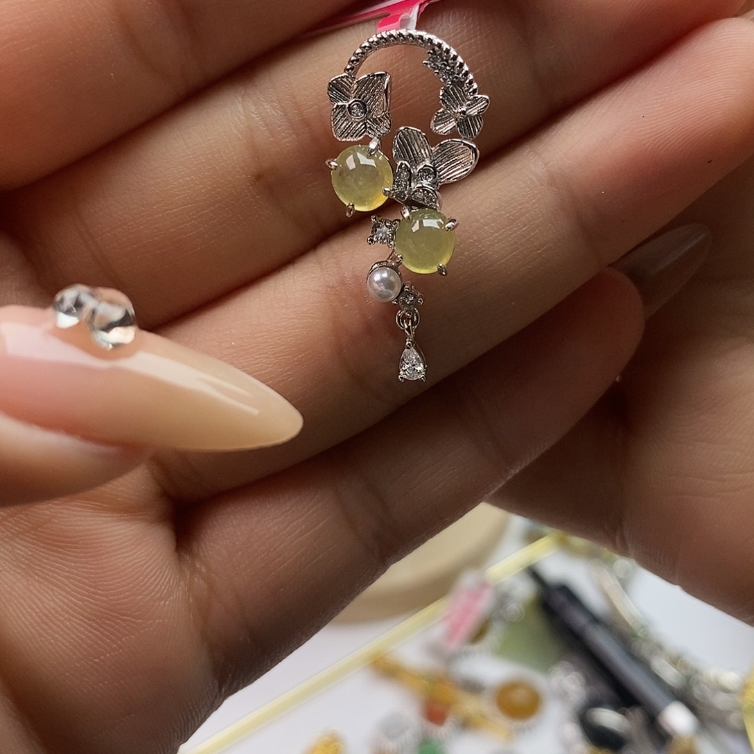 翡翠未镶嵌戒指翡翠