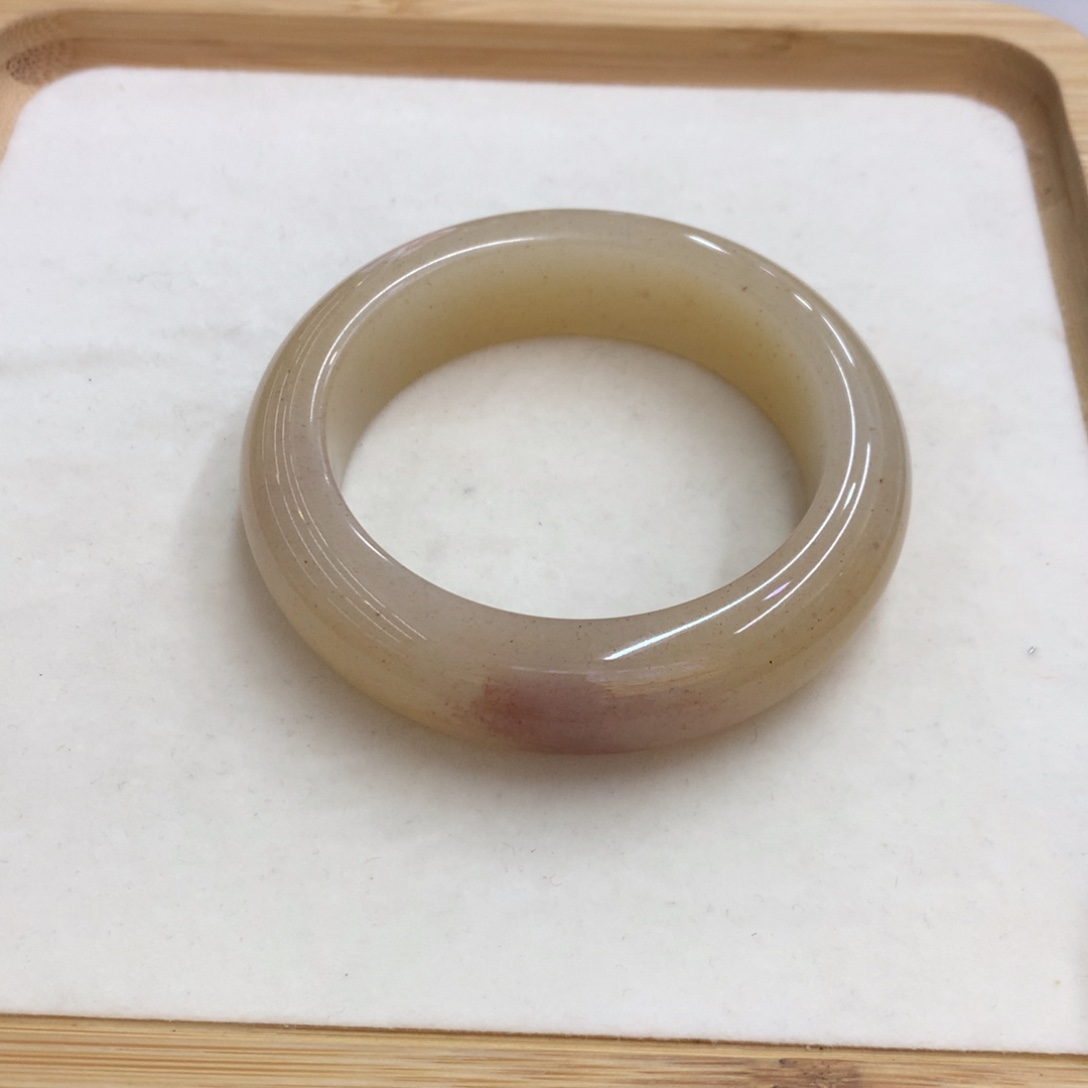 石英质玉未镶嵌手镯