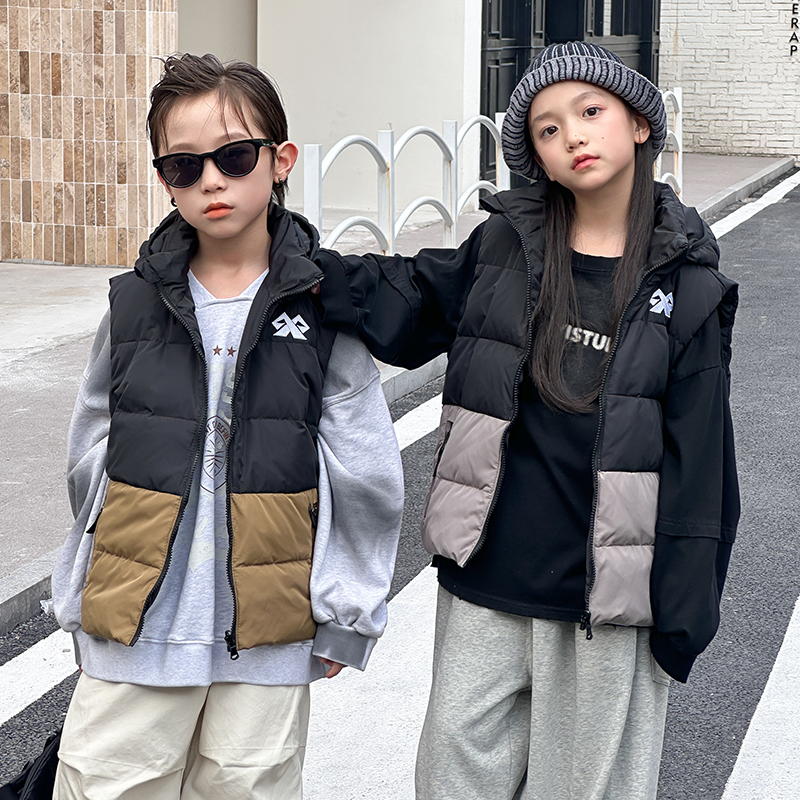 儿童新款冬季女童拼色双面穿马甲可拆卸帽男童加绒羽服防寒外套秋