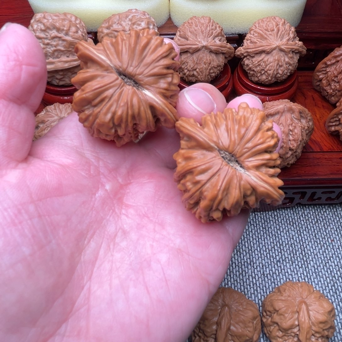 文玩核桃吊坠四座楼44尺