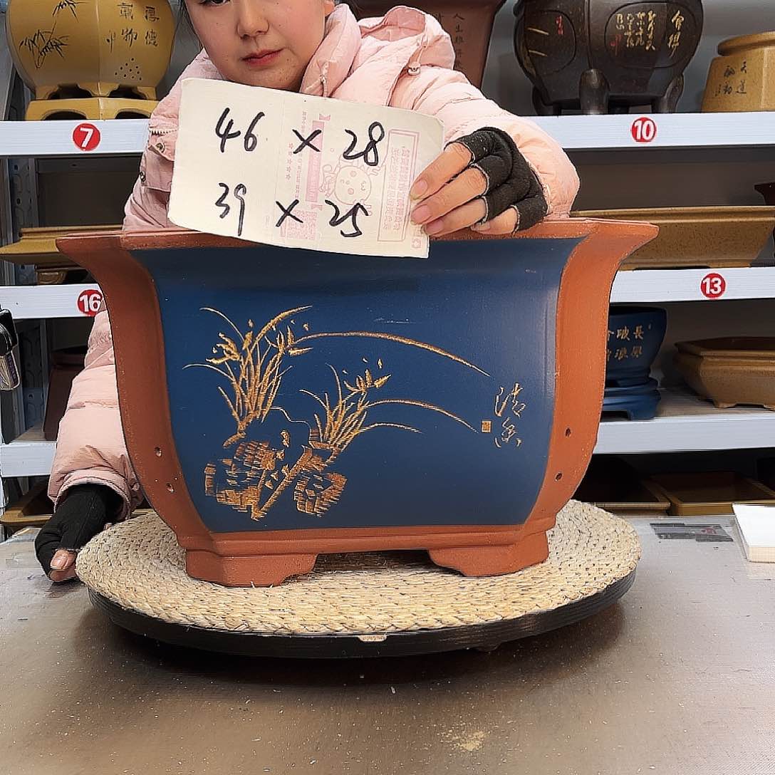 紫砂花盆紫砂花盆