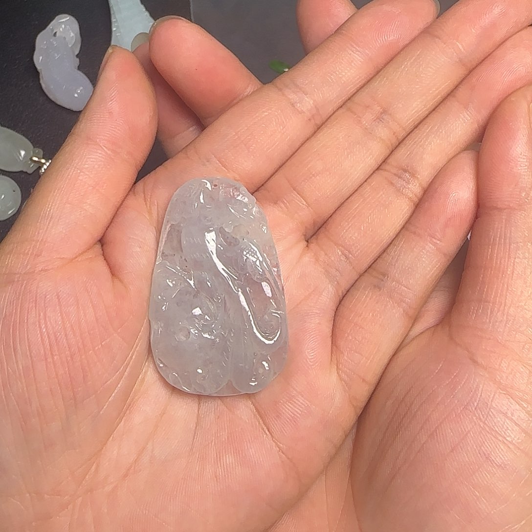 翡翠未镶嵌颈饰?****?天然翡翠