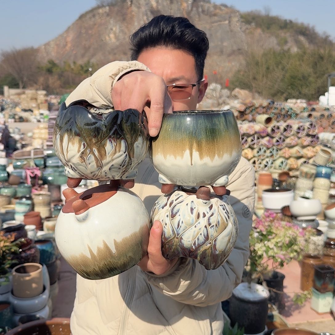 紫砂花盆口13高13；四个外贸球金