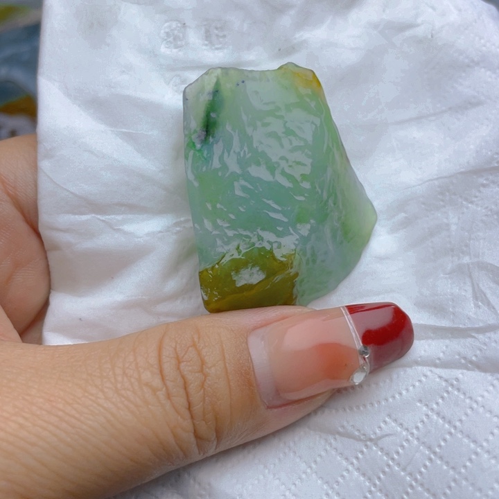 翡翠挂件未镶嵌菜*籽翡翠