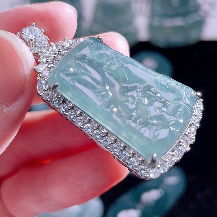 翡翠未镶嵌颈饰9999999999