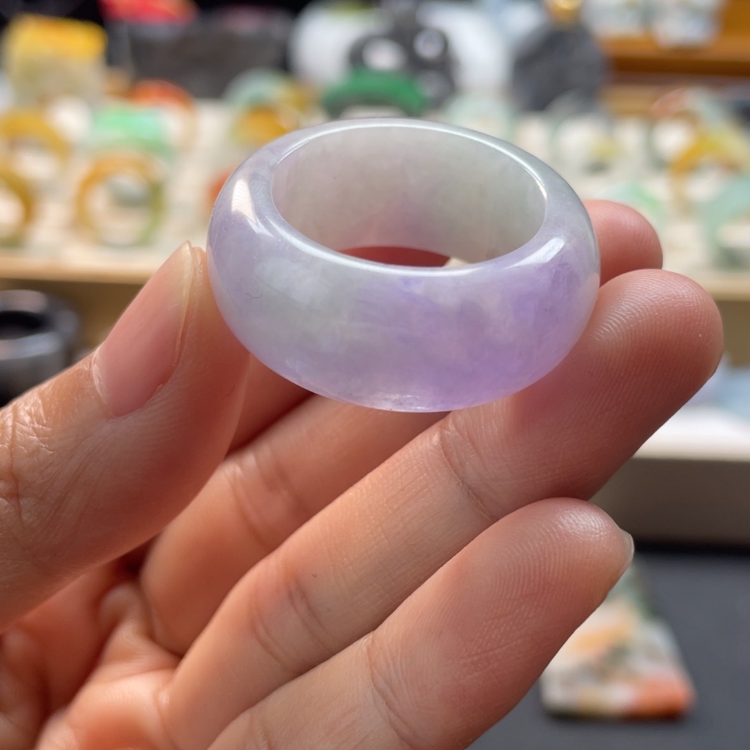 定制翡翠未镶嵌戒指