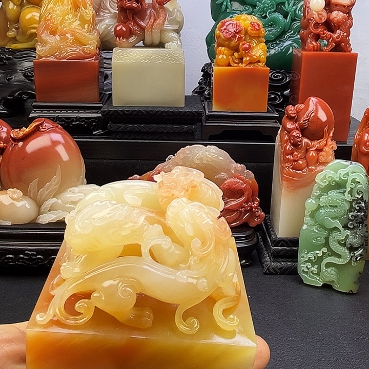 不***叔寿山石瑞兽呈祥寿山石