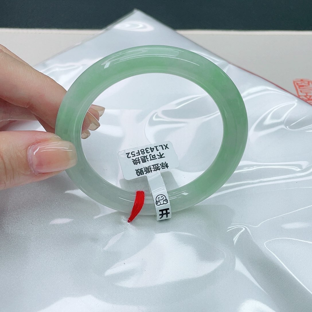 翡翠手镯未镶嵌圆53.2