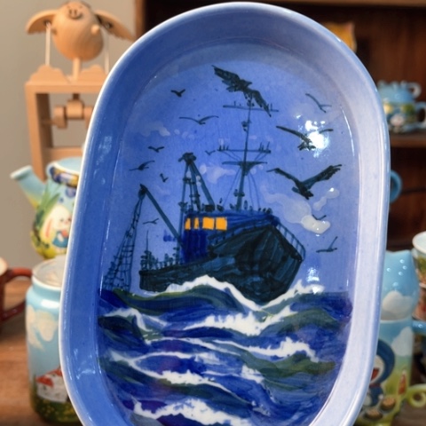 炉景德镇釉下手绘陶瓷 