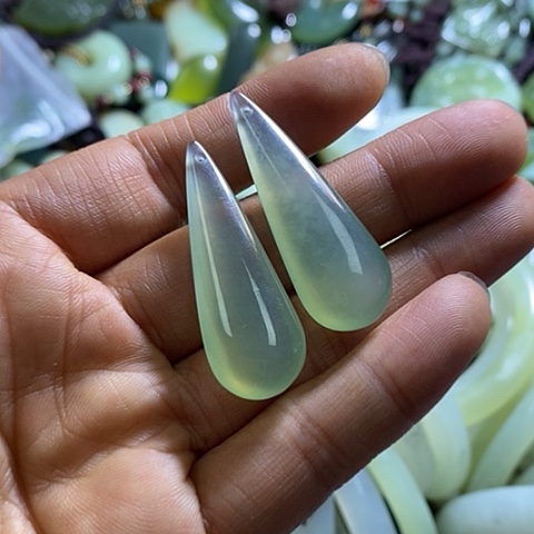 岫玉耳环未镶嵌一对