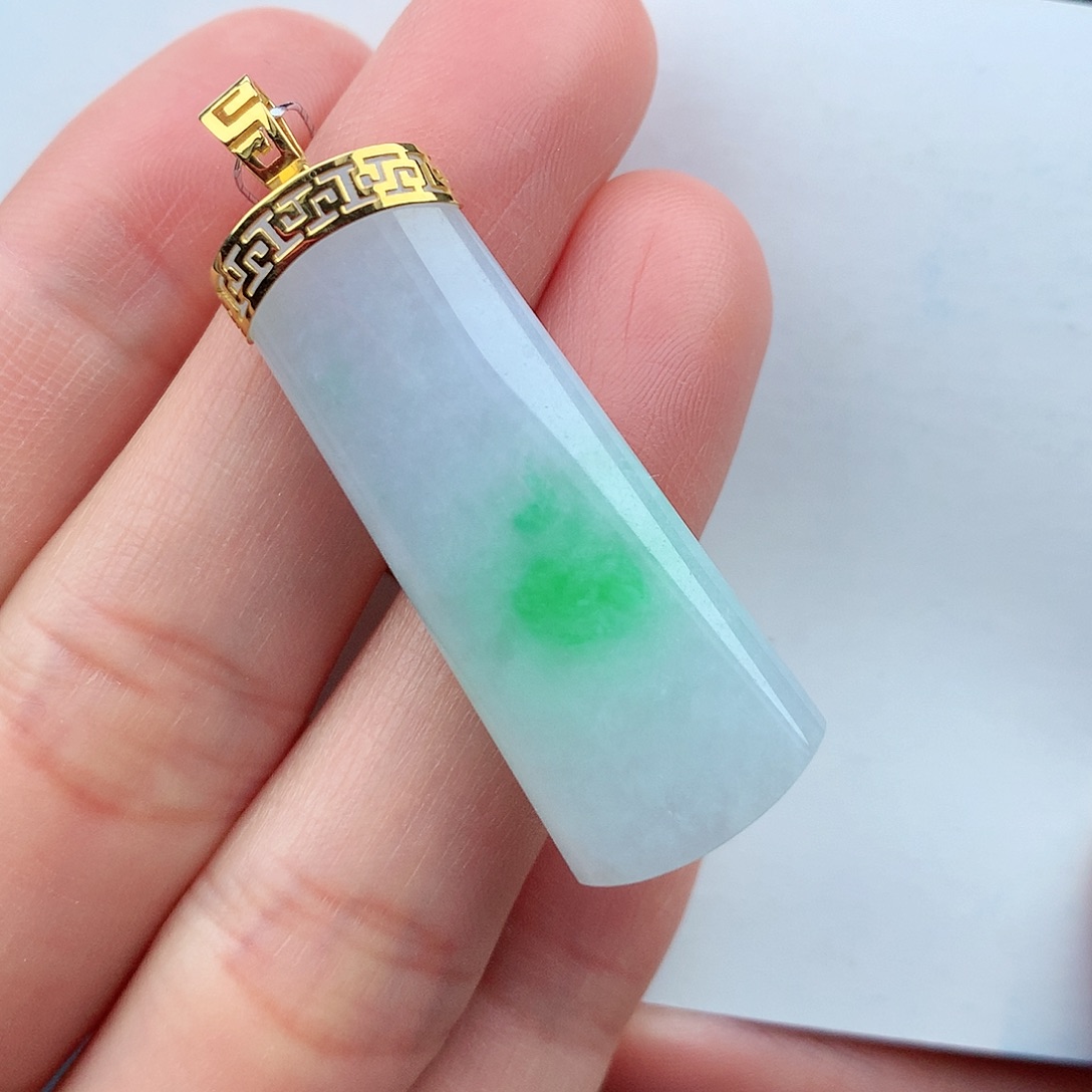 翡翠颈饰18K金镶嵌翡翠