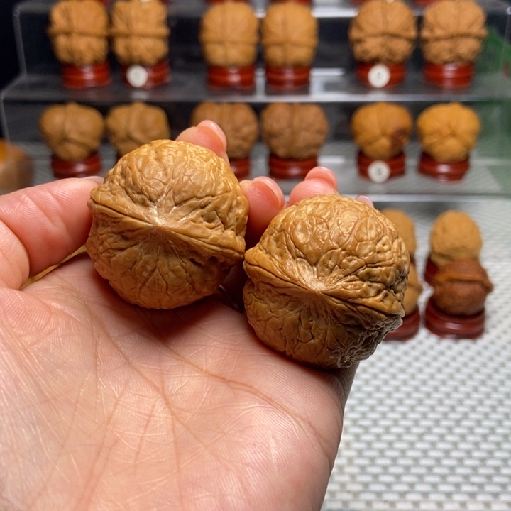 把件文玩核桃4蟒纹虎头