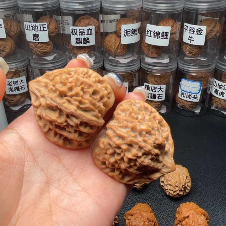 文玩核桃吊坠龙门涧40