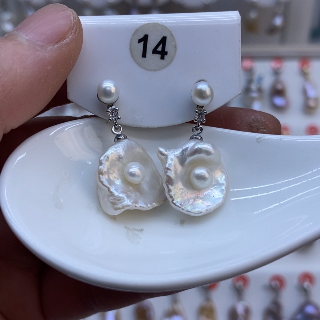 未镶嵌淡水珍珠美丽哦哦哦