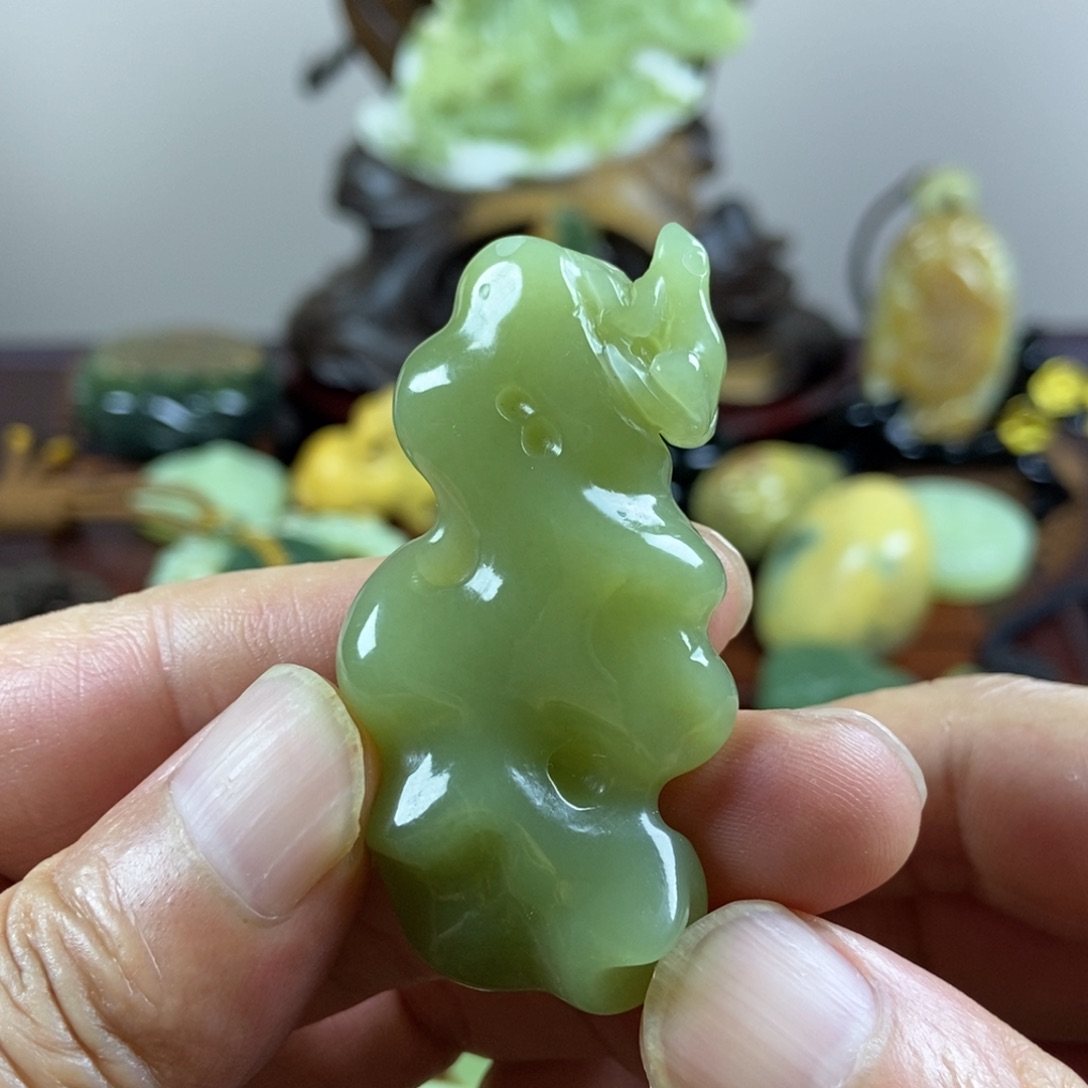 未镶嵌岫岩老玉（透闪石质玉）珠宝奇石