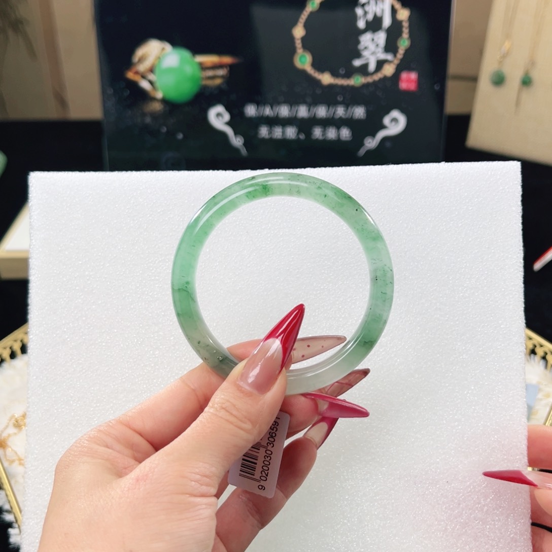 石英质玉手镯合金