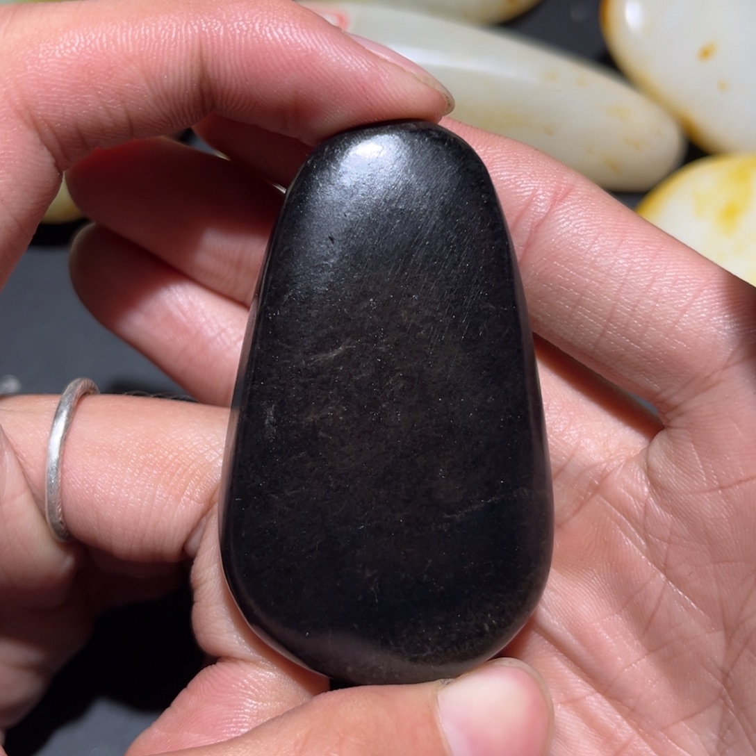 和田玉未镶嵌珠宝奇石