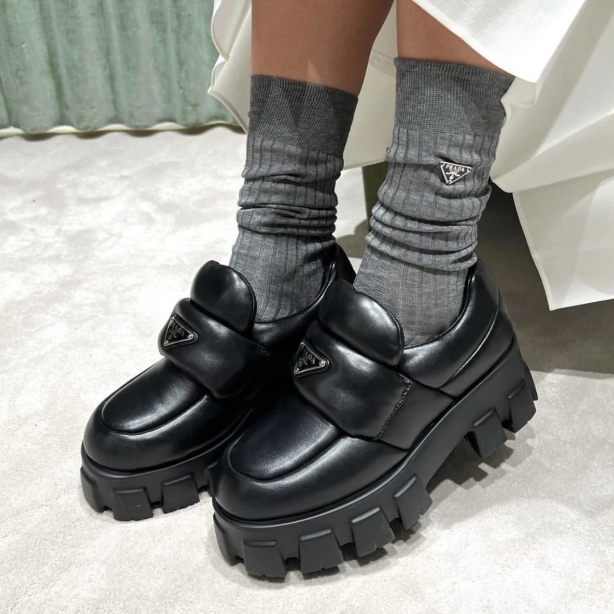99新 Prada/普拉达 vem608 三角标Logo厚底鞋 36码