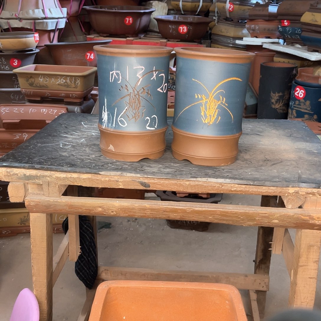 紫砂花盆竹节盆两个