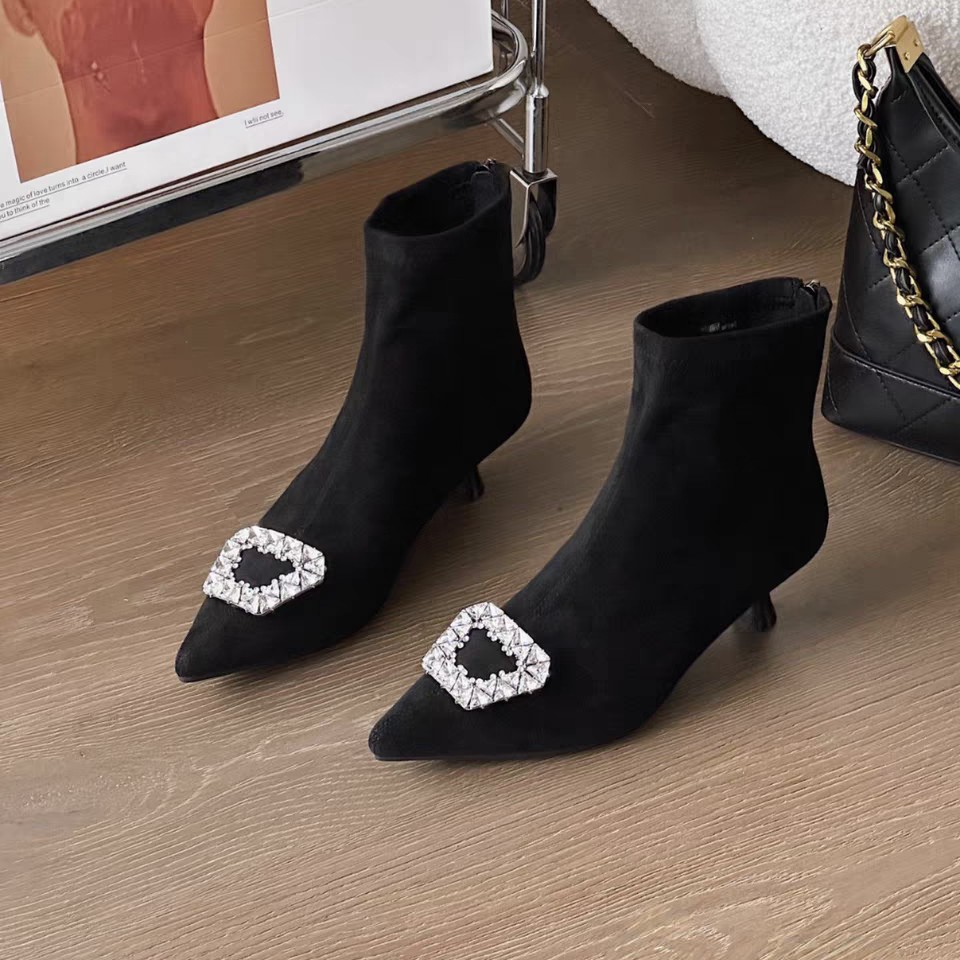 气质风尖头水钻高跟瘦瘦靴女2025秋冬新款细跟弹力短靴770-12