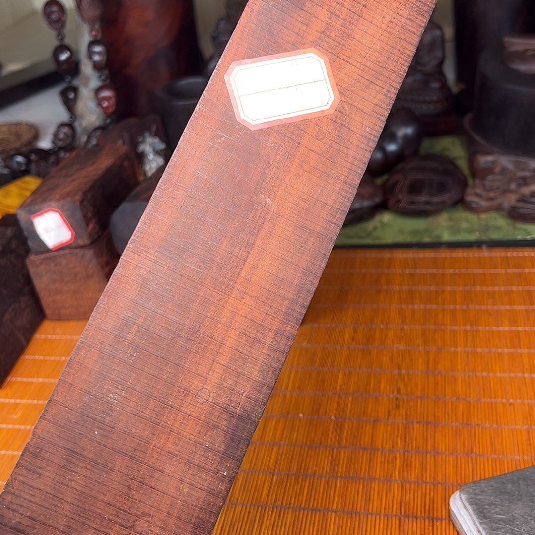 啊***邱檀香紫檀（小叶紫檀）