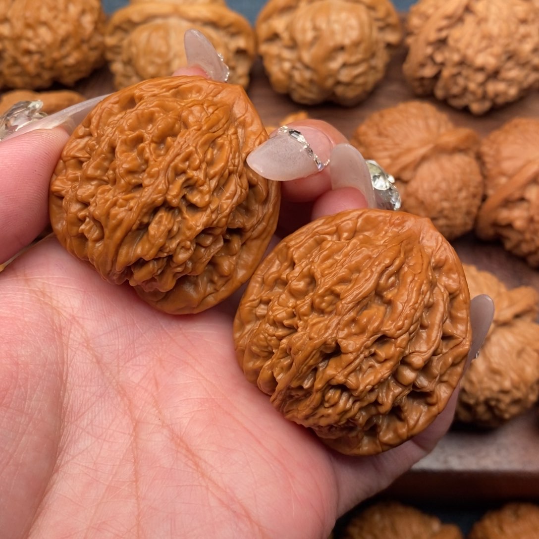 文玩核桃把件山地虎头40