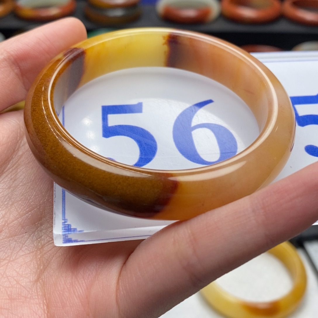 石英质玉（黄龙玉）手镯未镶嵌慧*