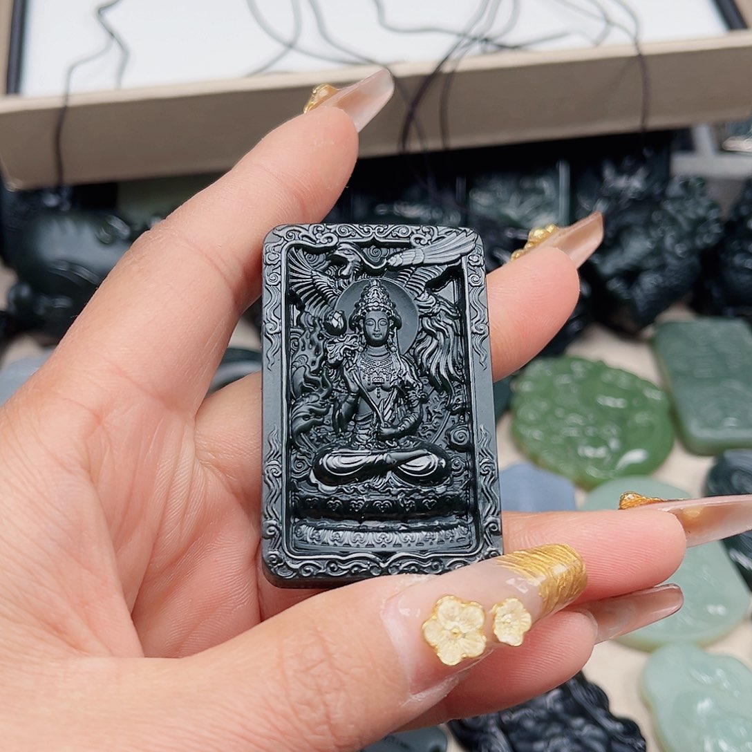 和田玉挂件未镶嵌