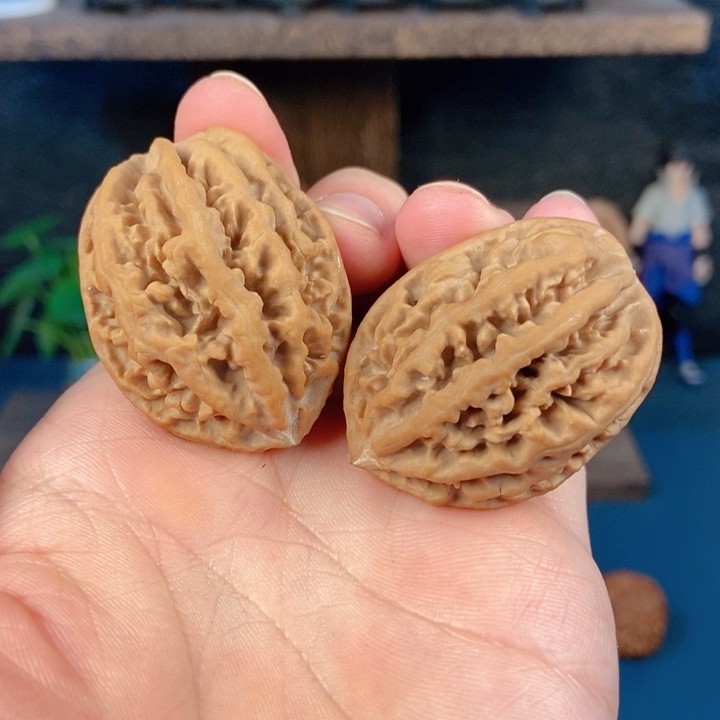 文玩核桃吊坠59¥¥红牛