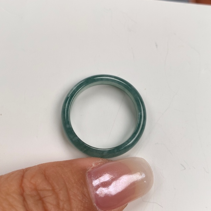 翡翠戒指未镶嵌戒圈