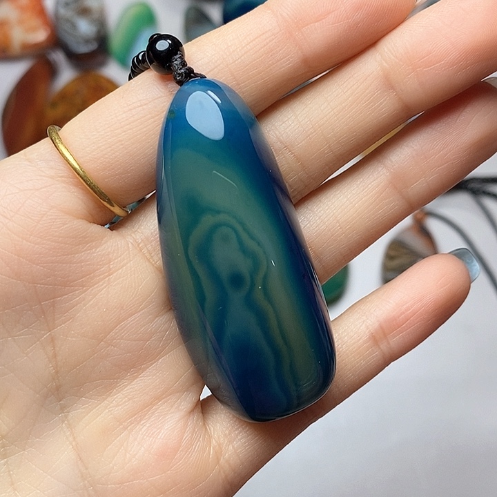 未镶嵌吊坠(不含链)玛瑙/玉髓崔*牛