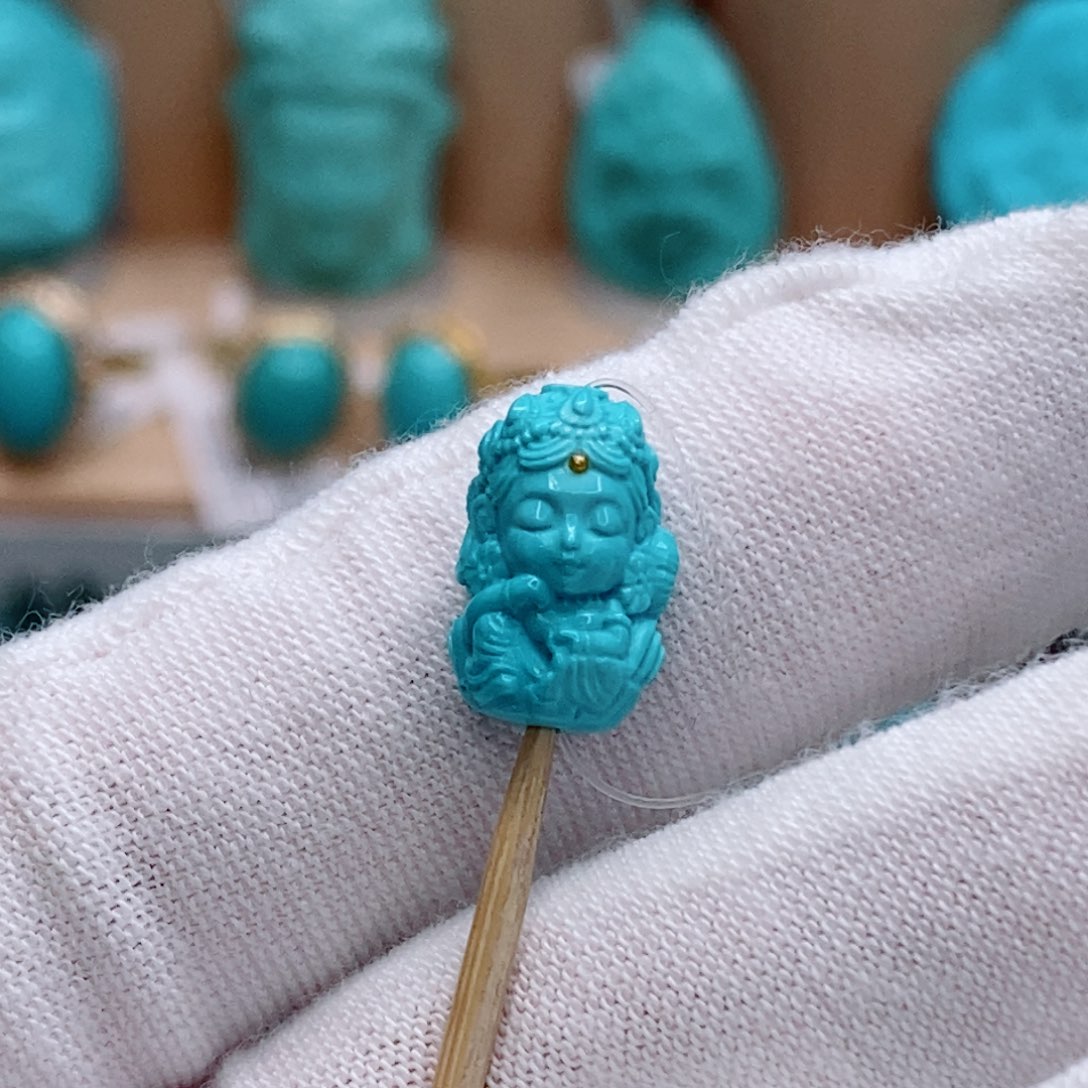 绿松石未镶嵌珠宝奇石