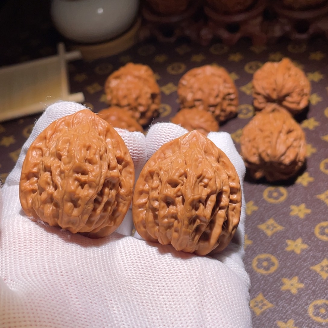 核桃文玩核桃火焰鸡心