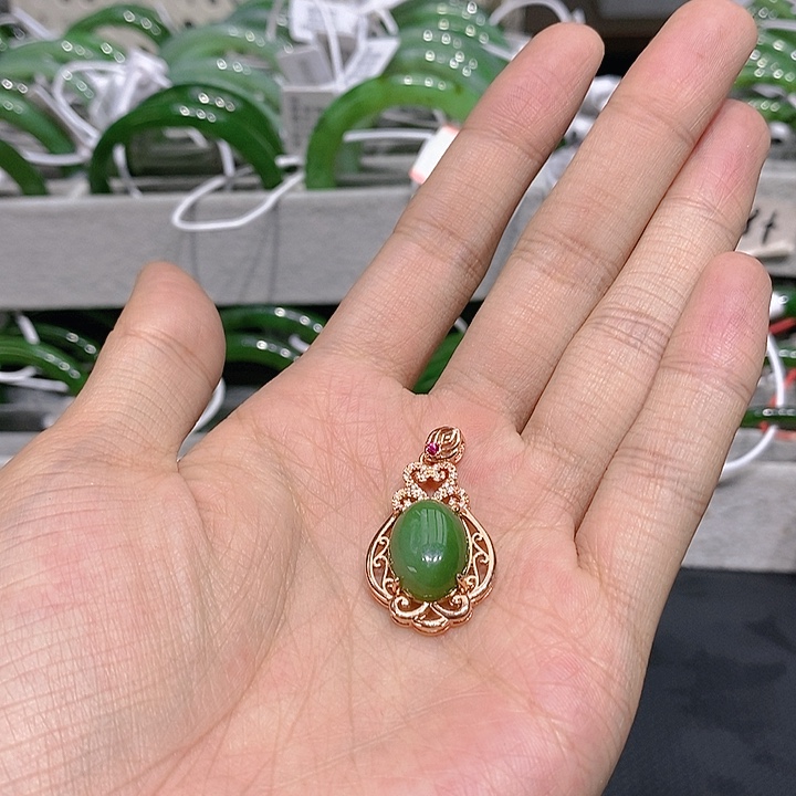 和田玉未镶嵌吊坠(不含链)