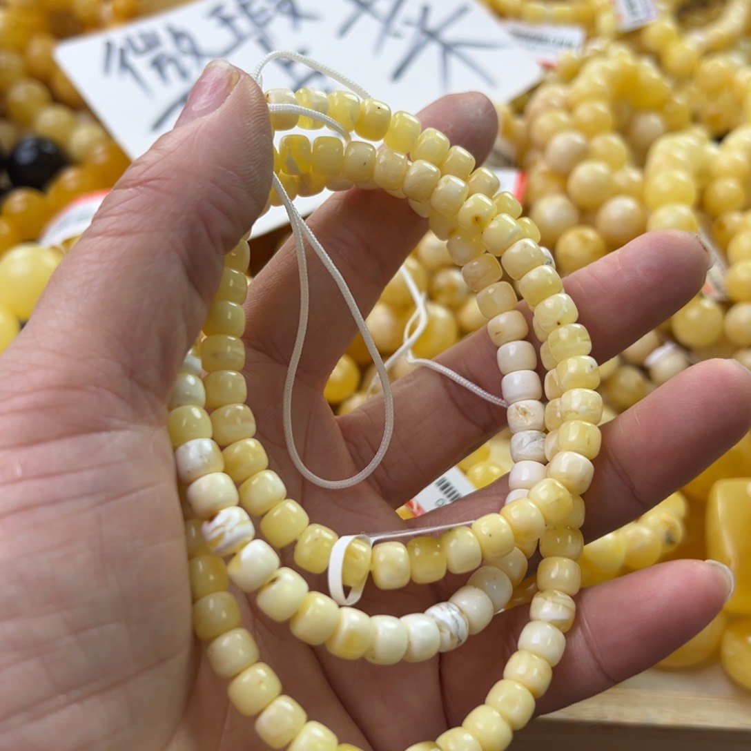 琥珀珠宝奇石未镶嵌