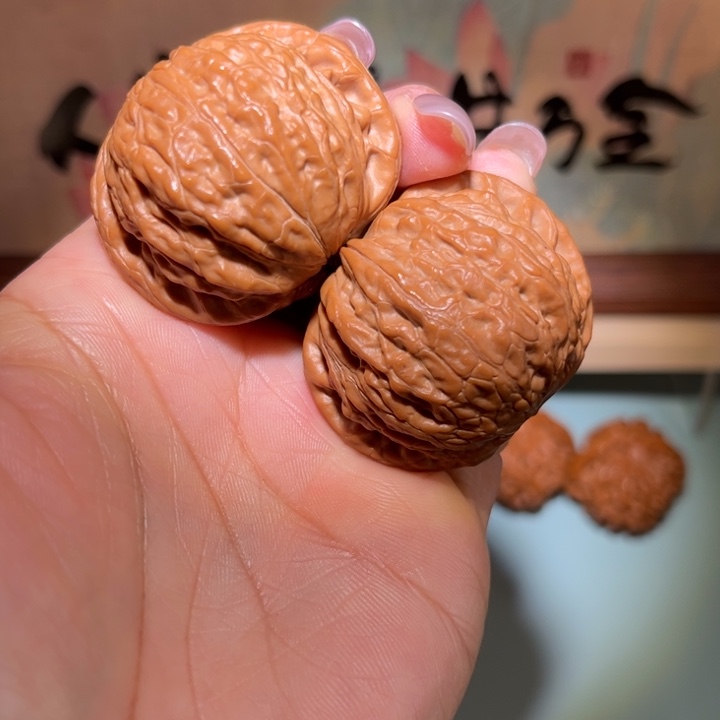 文玩核桃吊坠铁锤