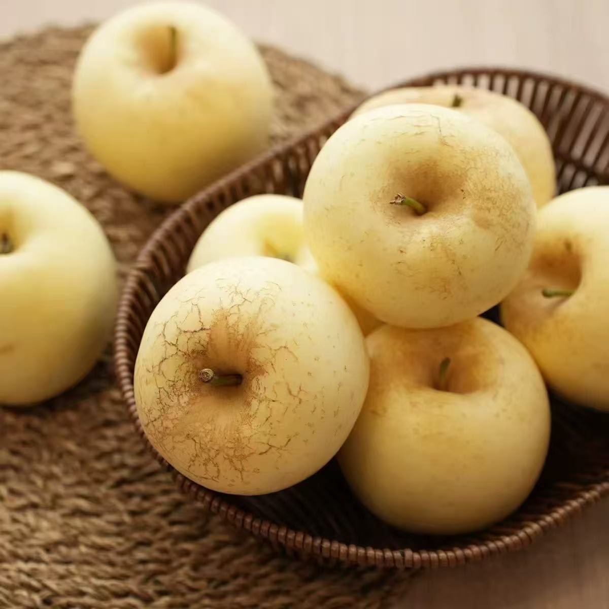 山东奶油富士苹果4.5斤应季水果现摘现发w