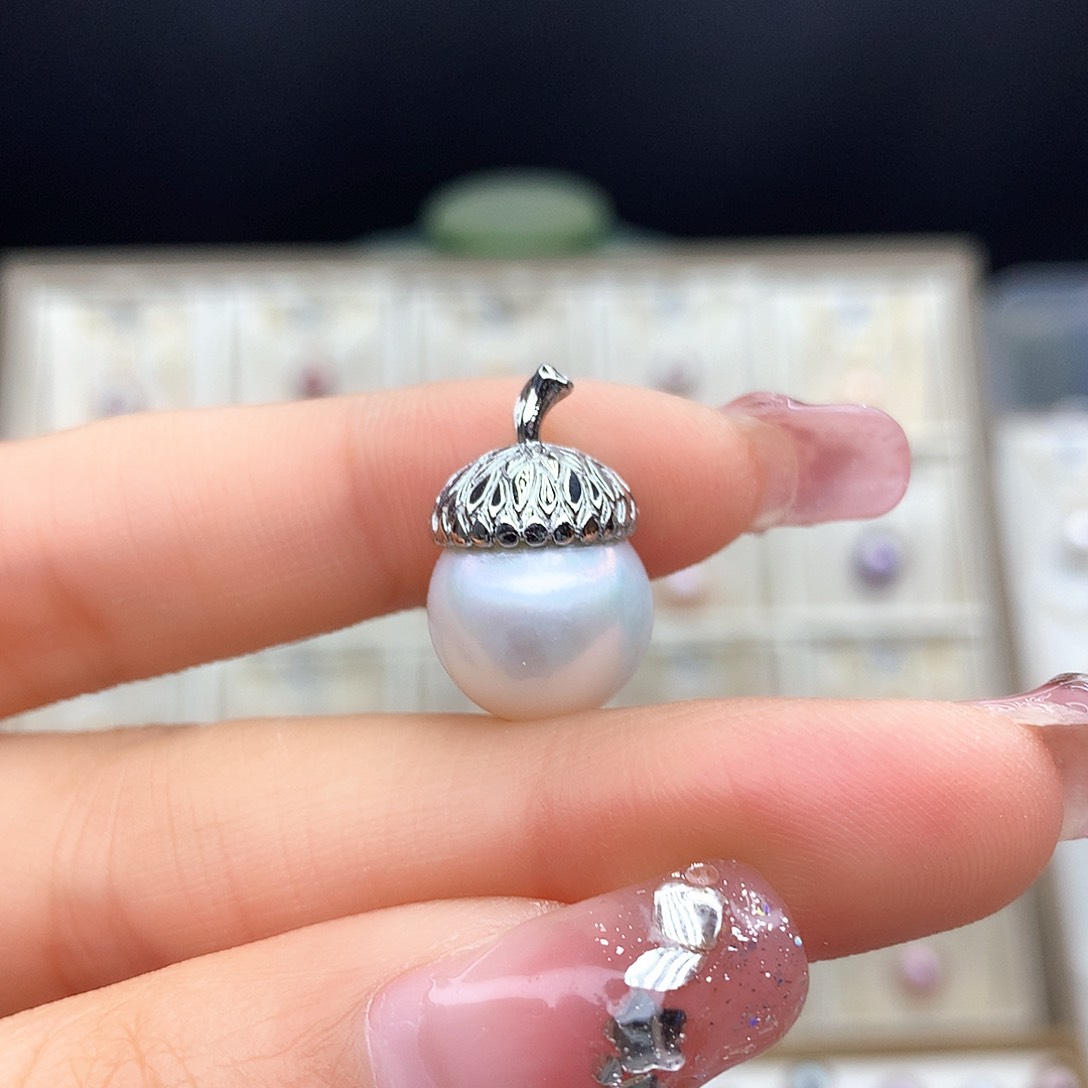 淡水珍珠颈饰合金