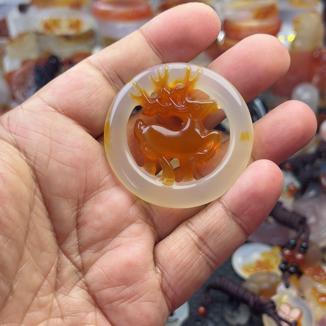 玛瑙/玉髓颈饰未镶嵌