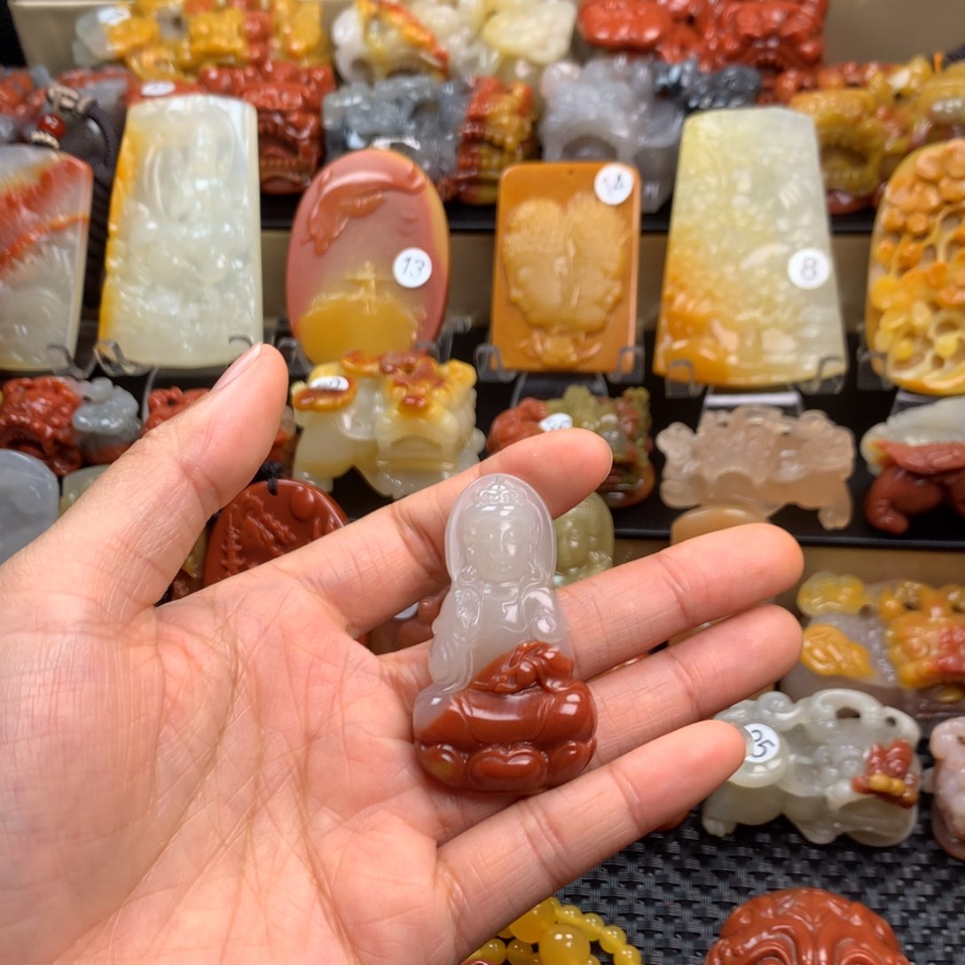石英质玉（黄龙玉）挂件未镶嵌