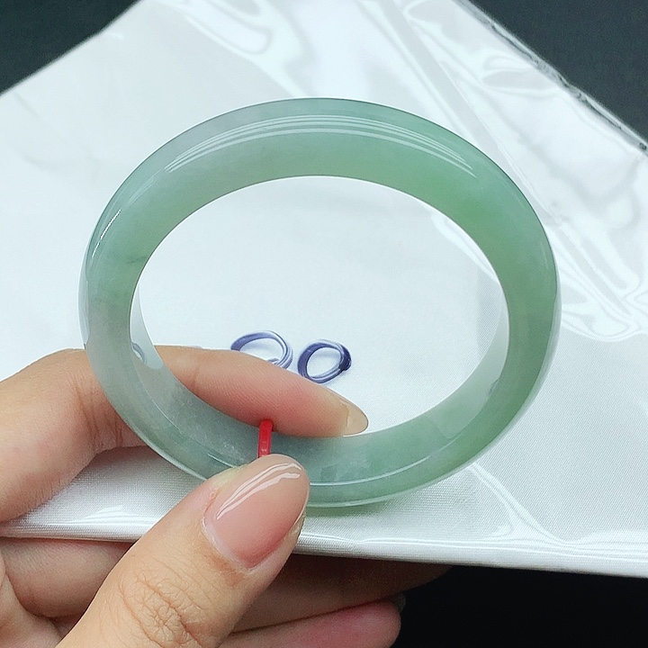 未镶嵌手镯翡翠083