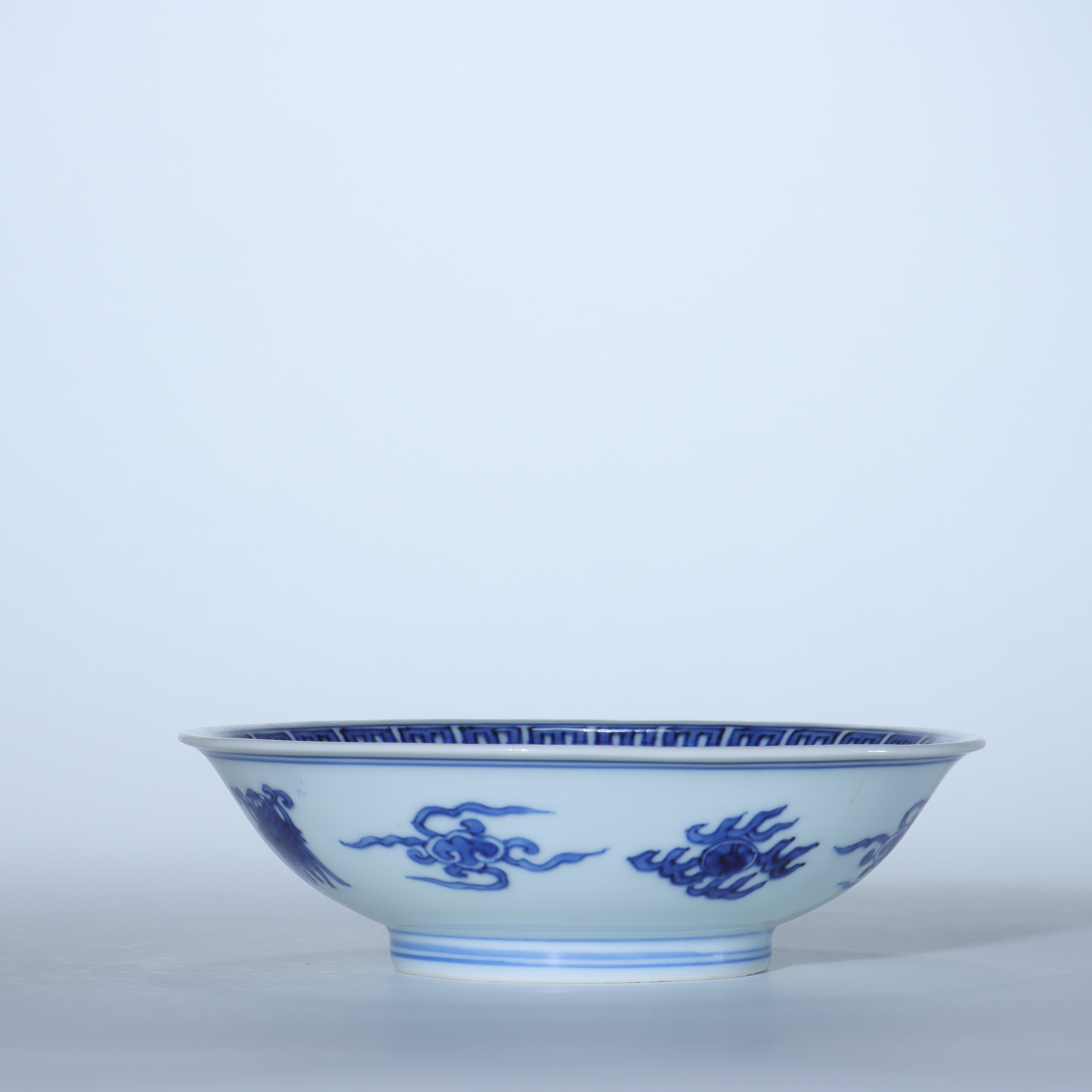 Lot.93 51 清康熙 青花云鹤纹碗 D:15.8cm H:5.2cm