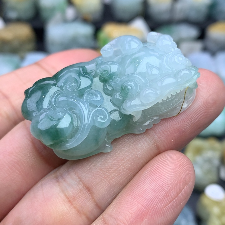 翡翠颈饰未镶嵌天然缅甸翡翠招财貔貅吊坠