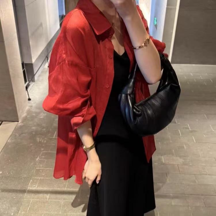 528/A37/120   宽松显瘦红色长袖衬衫+超柔软背心裙两件套