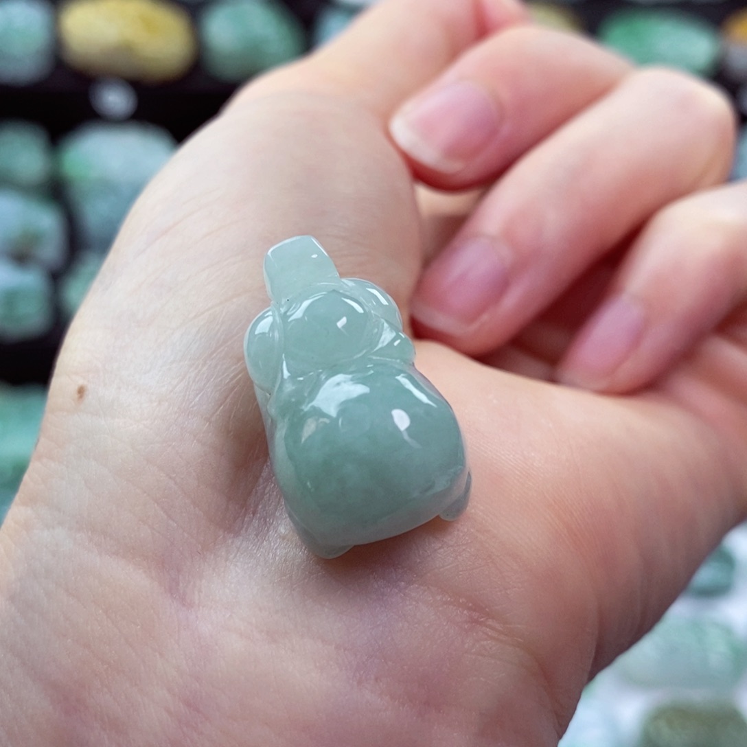 翡翠颈饰未镶嵌天然