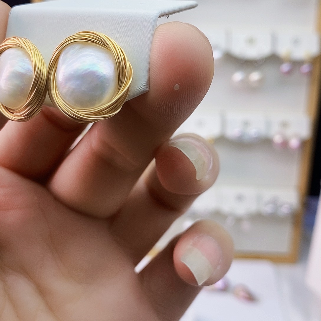 淡水珍珠耳饰未镶嵌