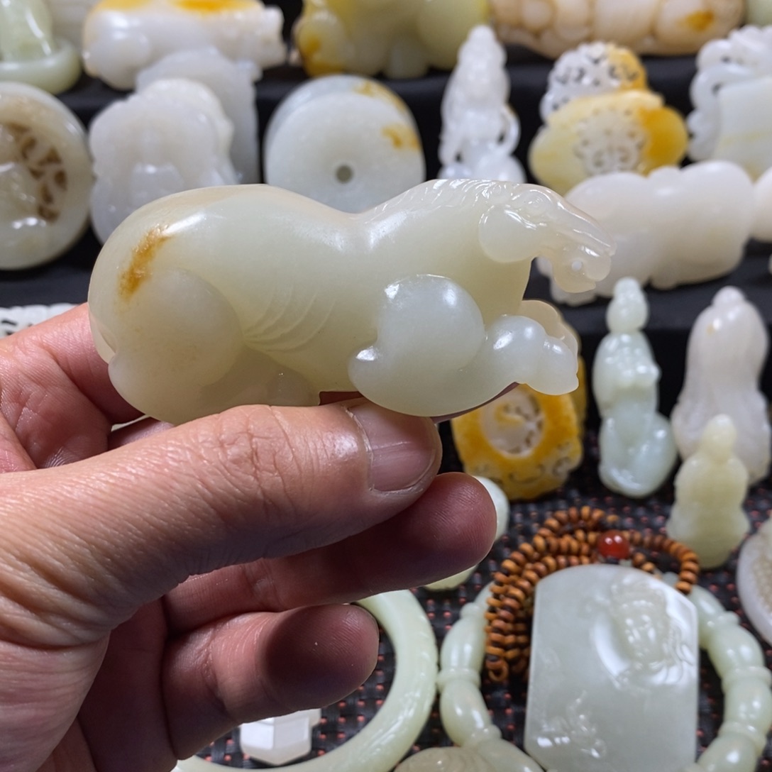 和田玉颈饰未镶嵌