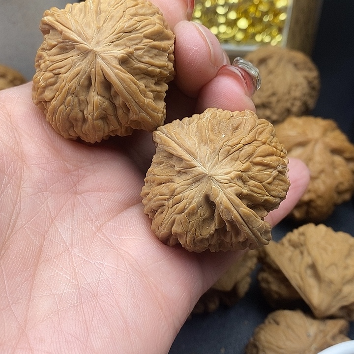 莫***切大叶紫檀（黑酸枝木类）磨盘40