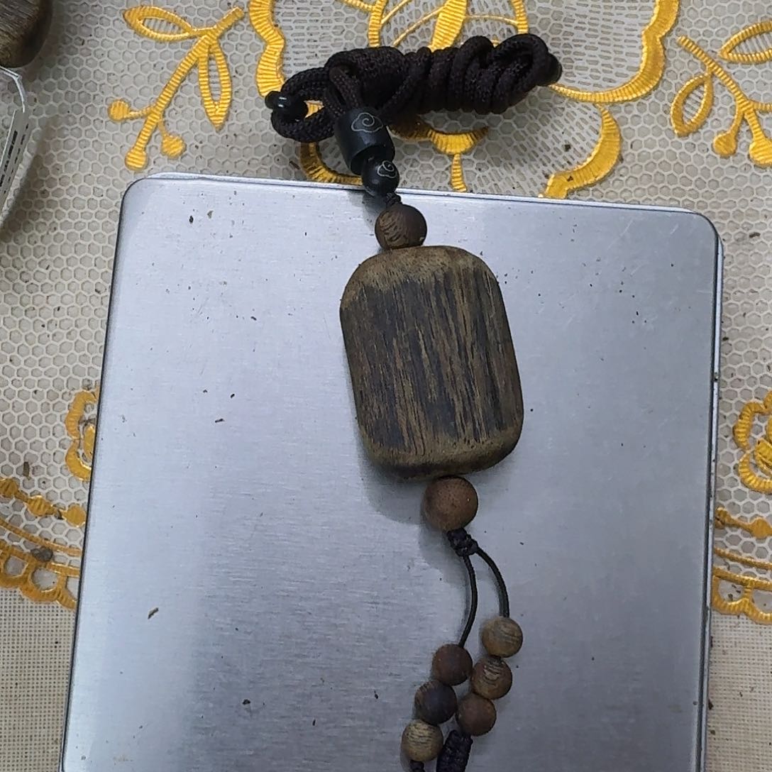 沉香木吊坠奇楠素牌把件发货一个7克