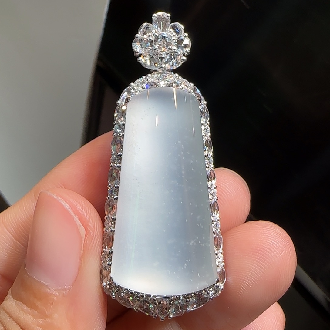 翡翠18K金镶嵌吊坠(不含链)无事牌